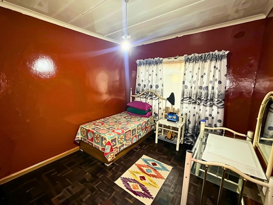 5 Bedroom Property for Sale in Raisethorpe KwaZulu-Natal
