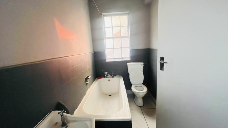 To Let 2 Bedroom Property for Rent in Esplanade KwaZulu-Natal