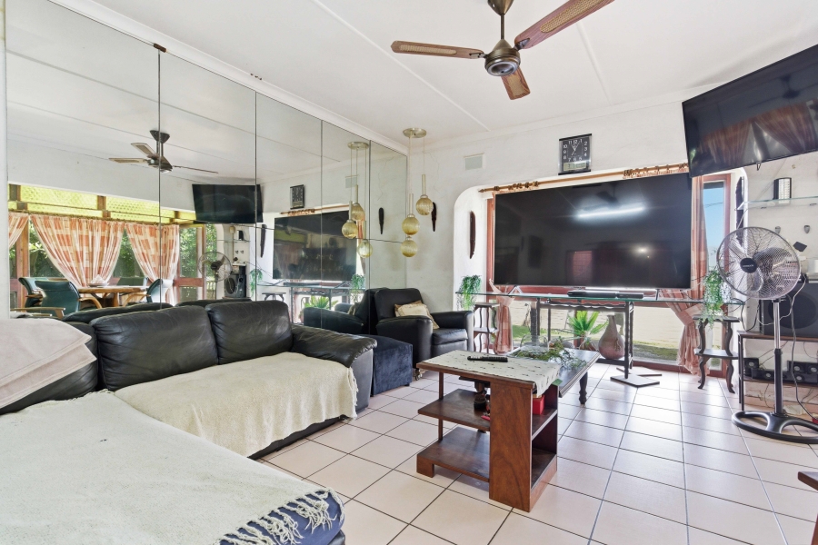 3 Bedroom Property for Sale in Amanzimtoti KwaZulu-Natal
