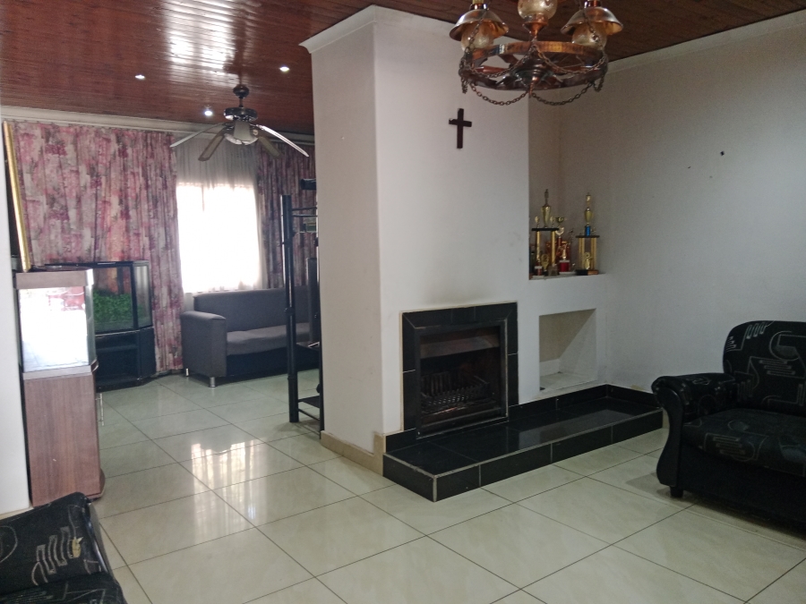 4 Bedroom Property for Sale in Mountain Rise KwaZulu-Natal