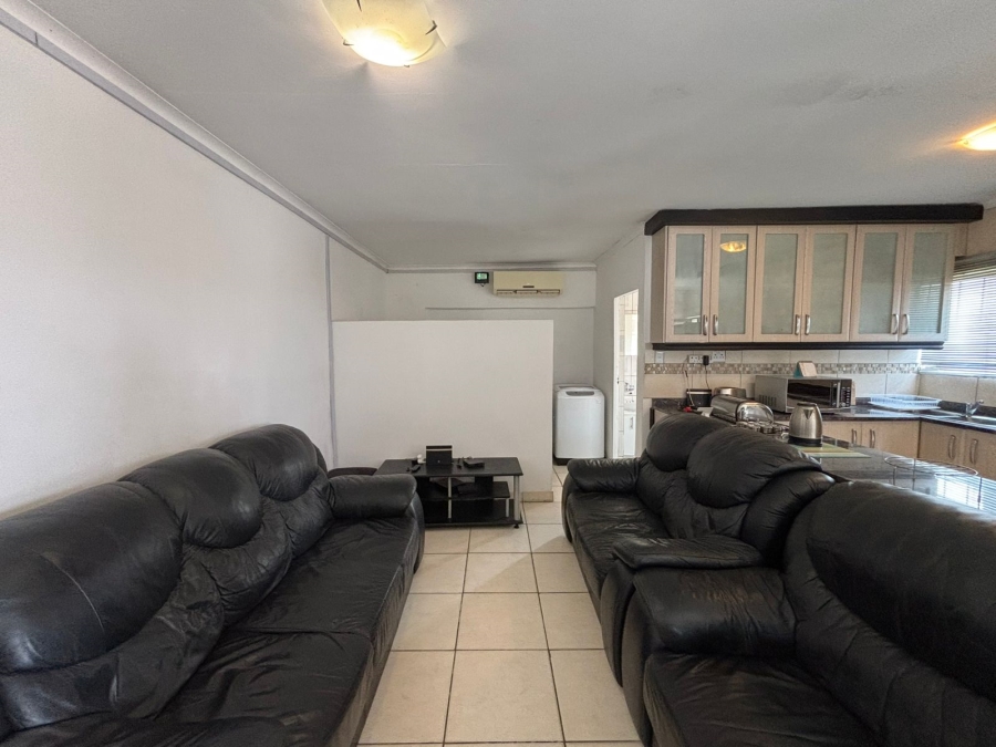 2 Bedroom Property for Sale in Clare Hills KwaZulu-Natal