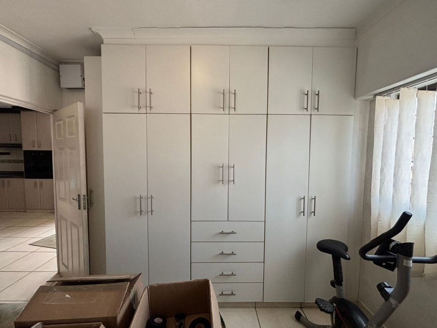2 Bedroom Property for Sale in Clare Hills KwaZulu-Natal