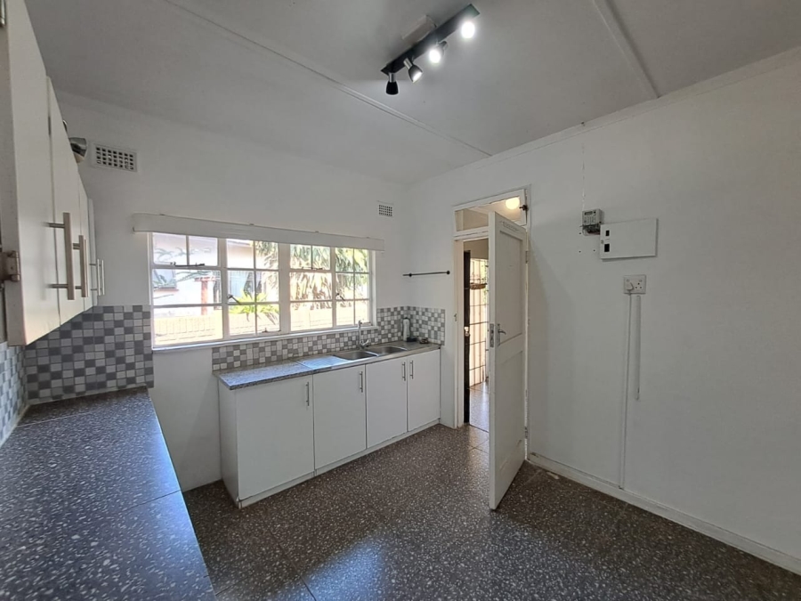 To Let 3 Bedroom Property for Rent in Bluff KwaZulu-Natal