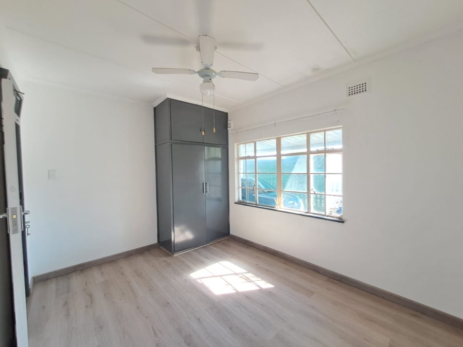 To Let 3 Bedroom Property for Rent in Bluff KwaZulu-Natal