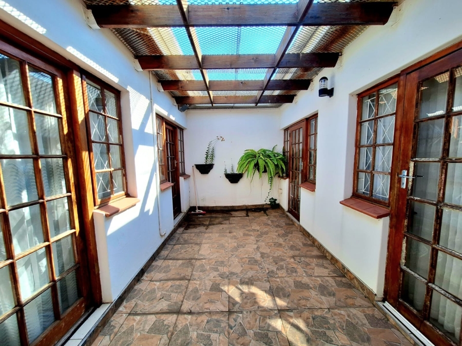 4 Bedroom Property for Sale in Brighton Beach KwaZulu-Natal