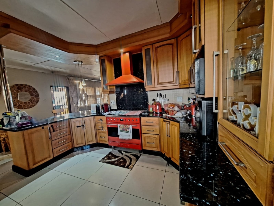 4 Bedroom Property for Sale in Brighton Beach KwaZulu-Natal