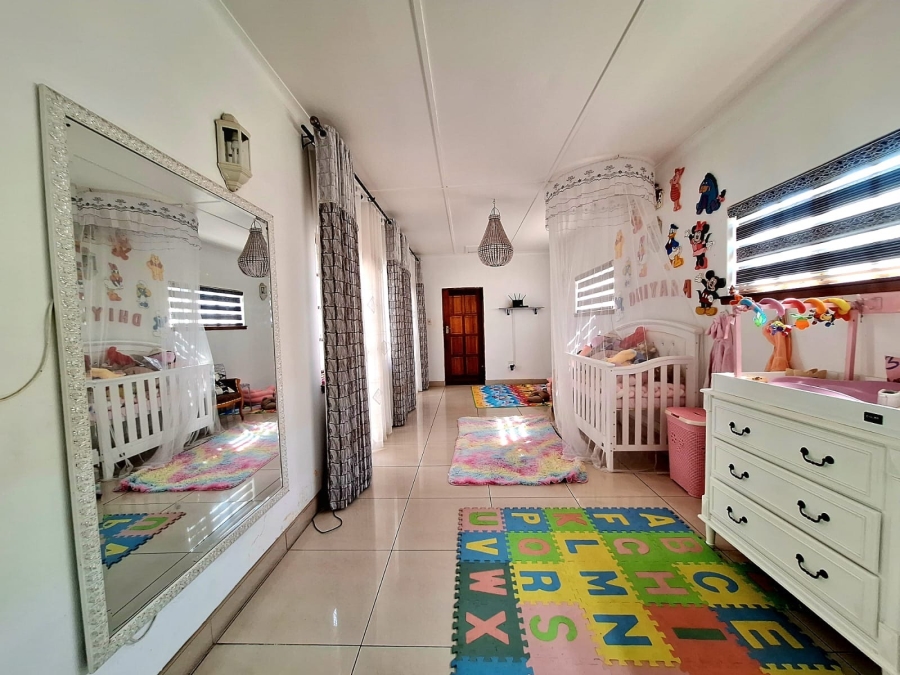 4 Bedroom Property for Sale in Brighton Beach KwaZulu-Natal
