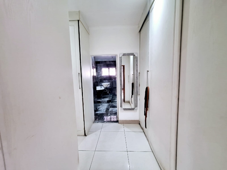 4 Bedroom Property for Sale in Brighton Beach KwaZulu-Natal