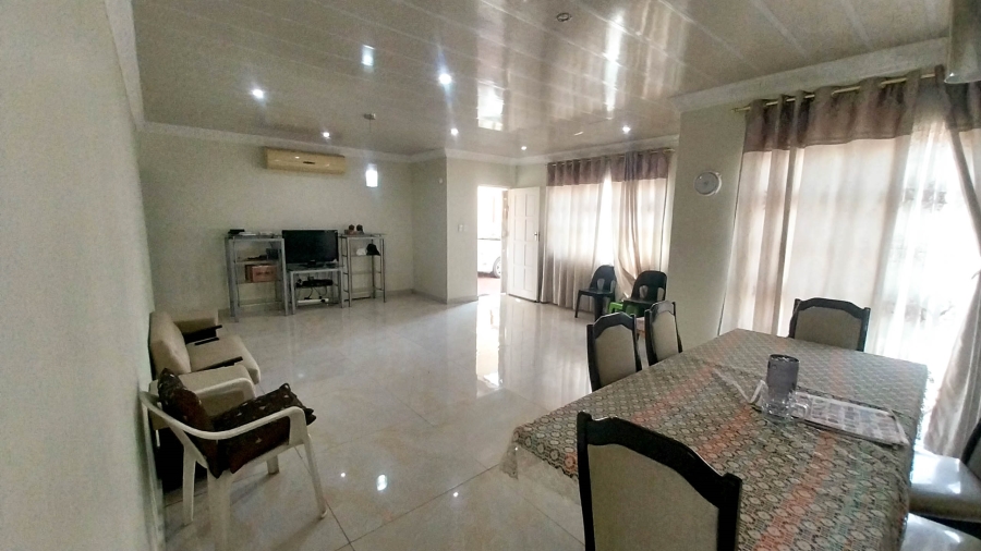 4 Bedroom Property for Sale in Woodview KwaZulu-Natal