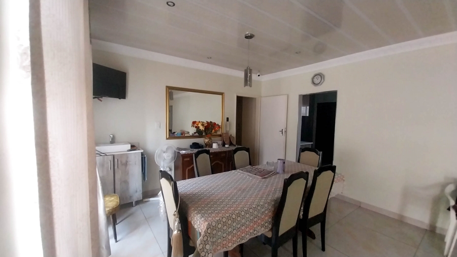 4 Bedroom Property for Sale in Woodview KwaZulu-Natal