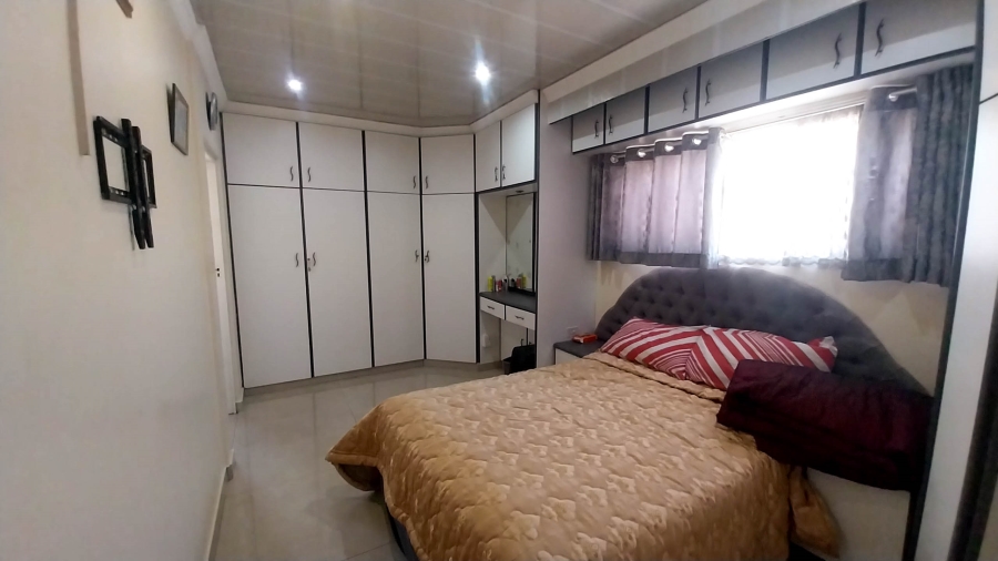 4 Bedroom Property for Sale in Woodview KwaZulu-Natal