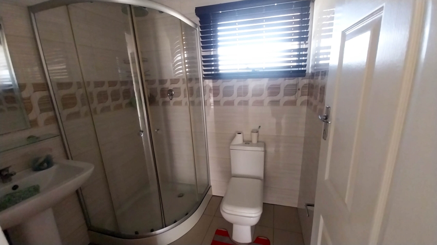 4 Bedroom Property for Sale in Woodview KwaZulu-Natal