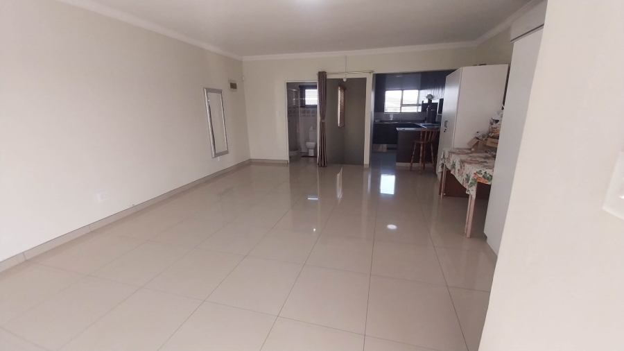 4 Bedroom Property for Sale in Woodview KwaZulu-Natal