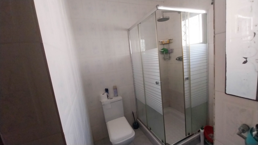 4 Bedroom Property for Sale in Woodview KwaZulu-Natal