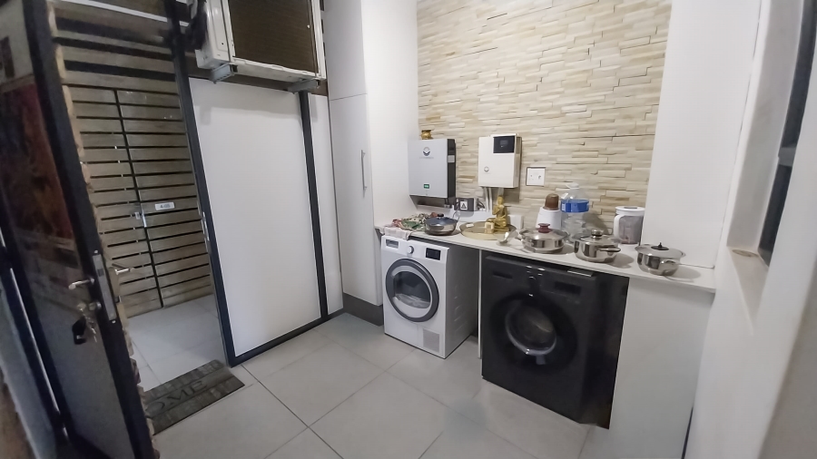 To Let 2 Bedroom Property for Rent in Umhlanga Ridge KwaZulu-Natal