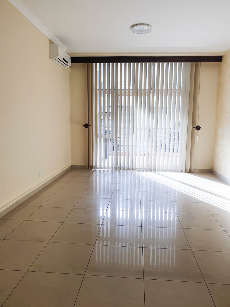2 Bedroom Property for Sale in Umhlanga Ridge KwaZulu-Natal