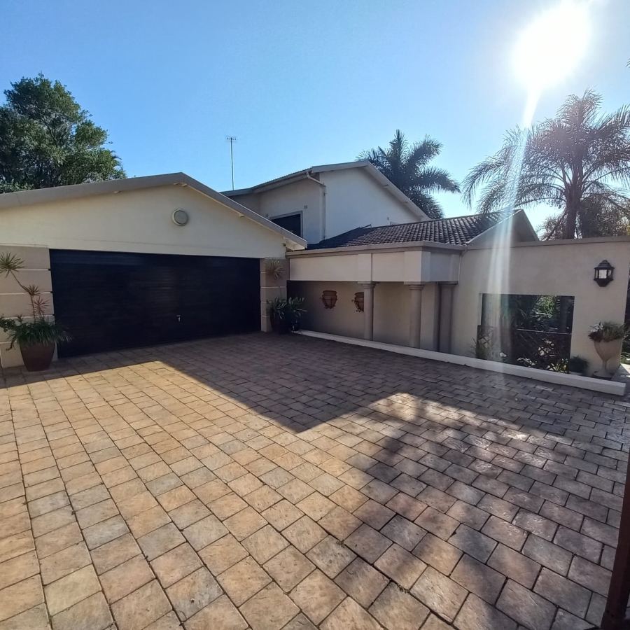 To Let 5 Bedroom Property for Rent in La Lucia KwaZulu-Natal