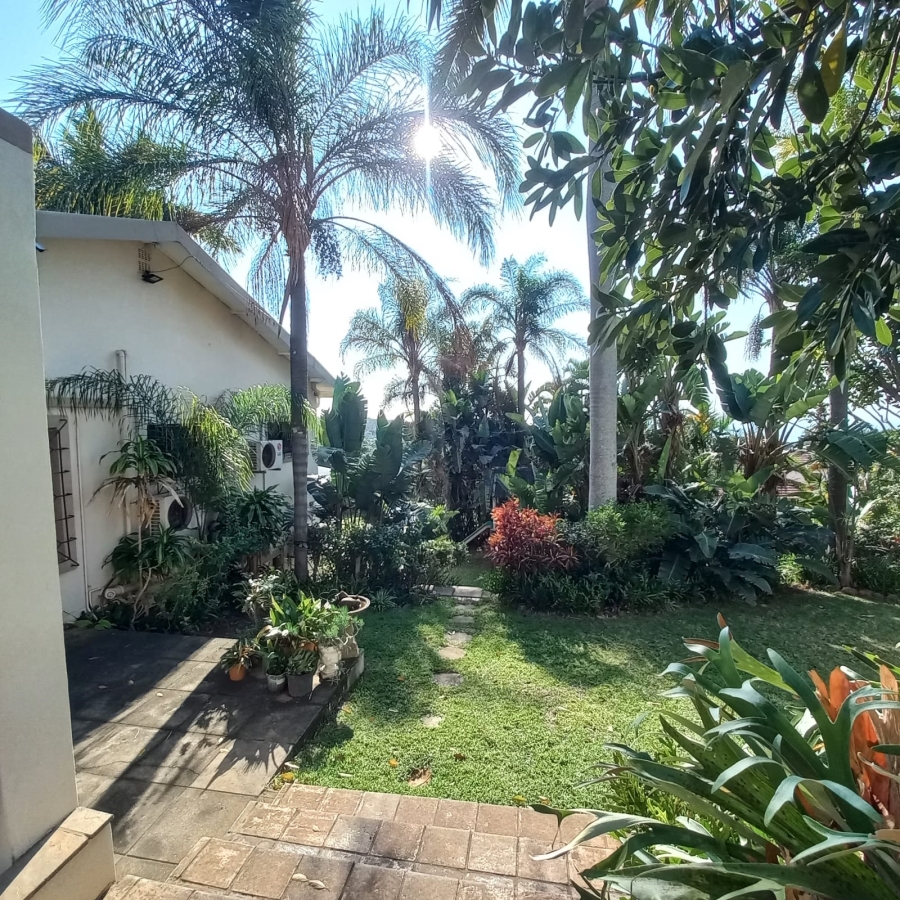 To Let 5 Bedroom Property for Rent in La Lucia KwaZulu-Natal