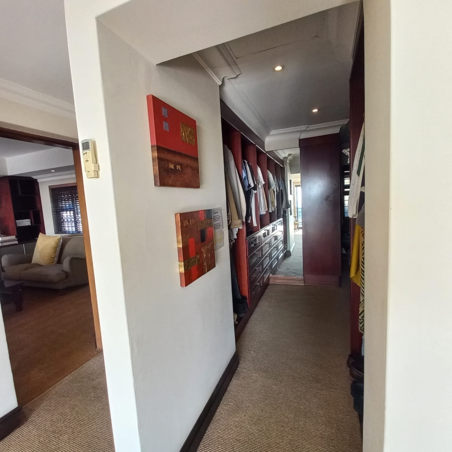 To Let 5 Bedroom Property for Rent in La Lucia KwaZulu-Natal