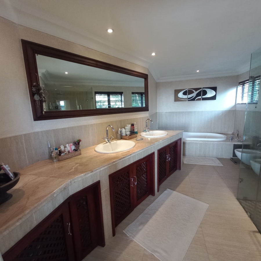 To Let 5 Bedroom Property for Rent in La Lucia KwaZulu-Natal