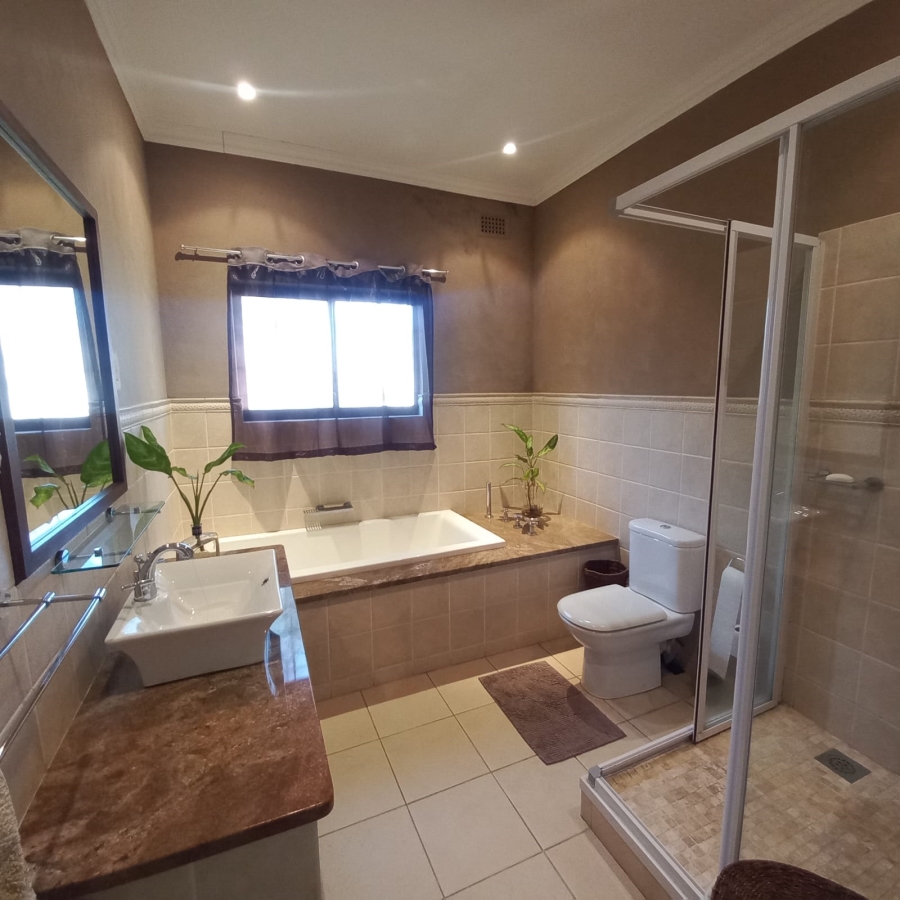 To Let 5 Bedroom Property for Rent in La Lucia KwaZulu-Natal