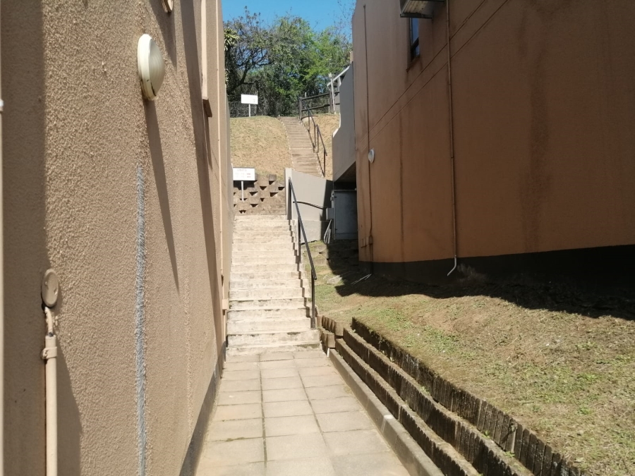 To Let 1 Bedroom Property for Rent in Bellair KwaZulu-Natal