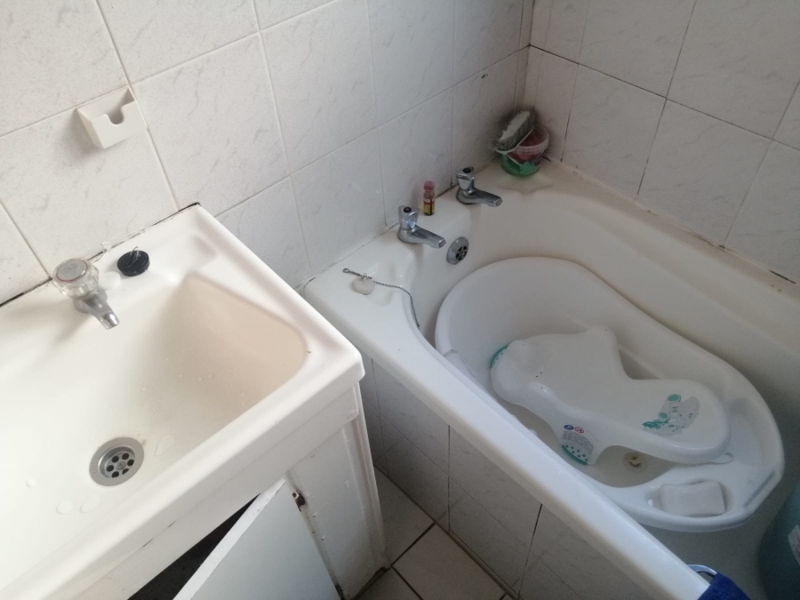 To Let 1 Bedroom Property for Rent in Bellair KwaZulu-Natal