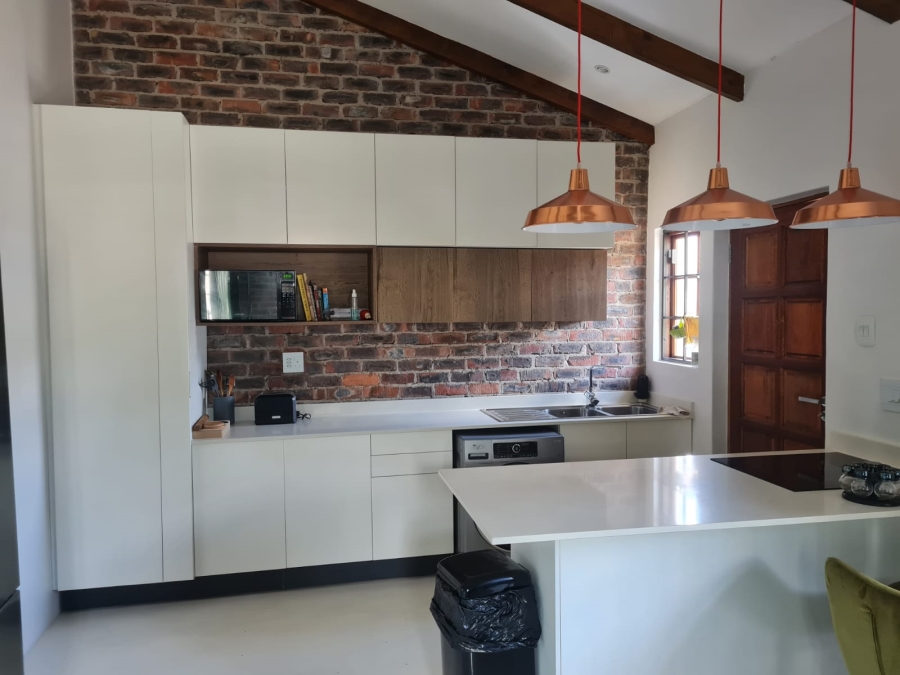 To Let 1 Bedroom Property for Rent in Salt Rock KwaZulu-Natal