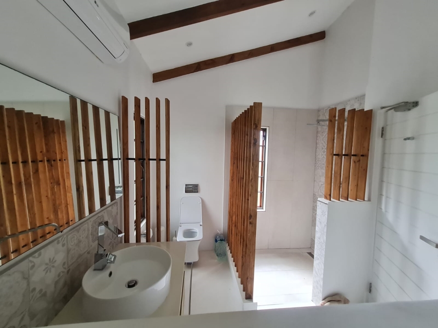 To Let 1 Bedroom Property for Rent in Salt Rock KwaZulu-Natal