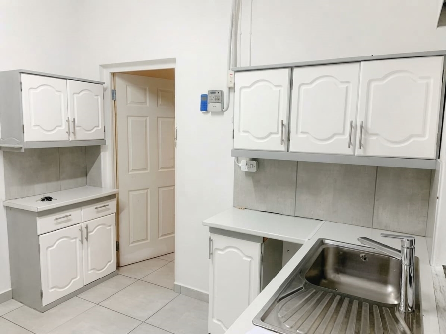 To Let 1 Bedroom Property for Rent in Pinetown KwaZulu-Natal
