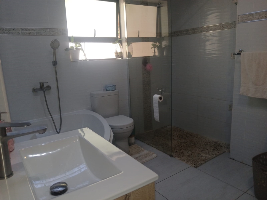 To Let 4 Bedroom Property for Rent in Mtunzini KwaZulu-Natal