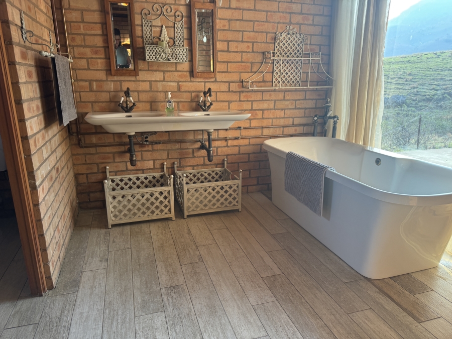 5 Bedroom Property for Sale in Impendle Rural KwaZulu-Natal