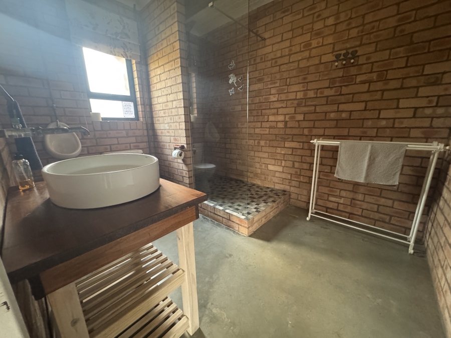 5 Bedroom Property for Sale in Impendle Rural KwaZulu-Natal