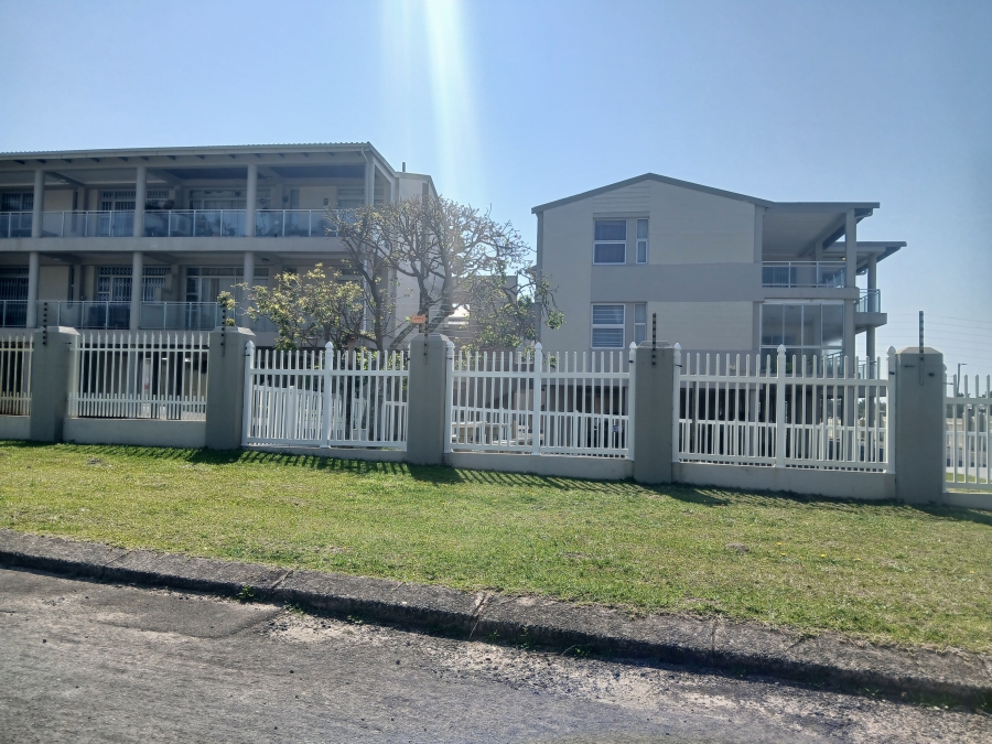 2 Bedroom Property for Sale in Uvongo KwaZulu-Natal