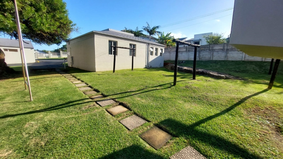 2 Bedroom Property for Sale in Uvongo KwaZulu-Natal