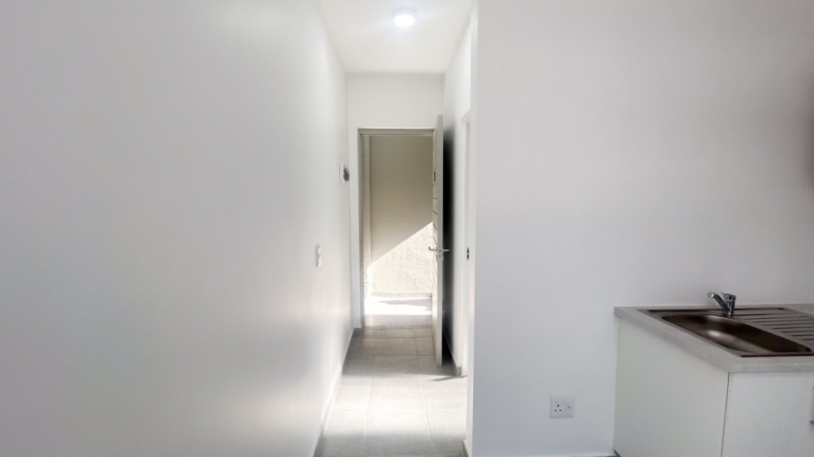 To Let 1 Bedroom Property for Rent in Salt Rock KwaZulu-Natal
