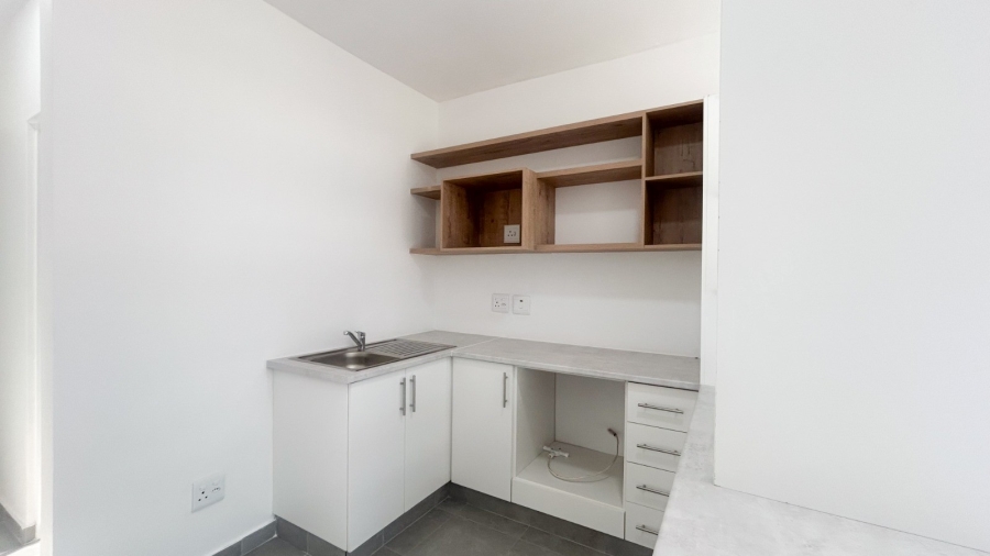 To Let 1 Bedroom Property for Rent in Salt Rock KwaZulu-Natal