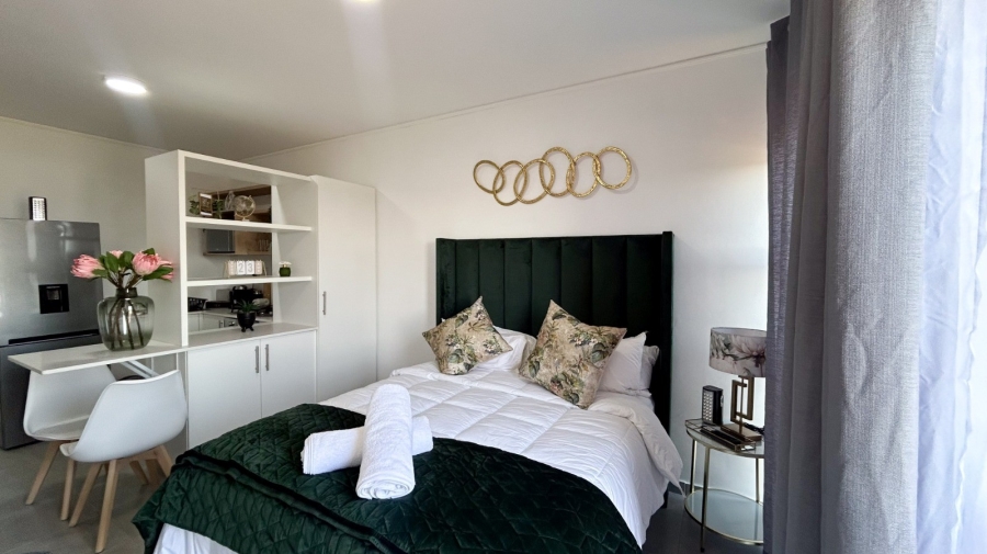 To Let 1 Bedroom Property for Rent in Salt Rock KwaZulu-Natal