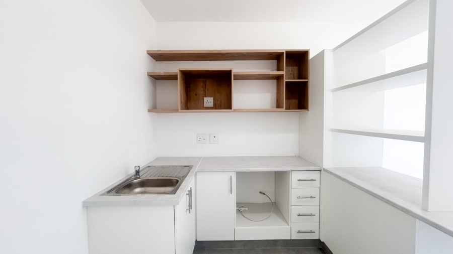To Let 1 Bedroom Property for Rent in Salt Rock KwaZulu-Natal