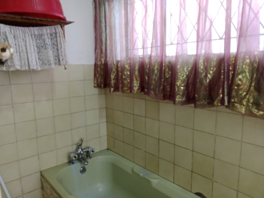 5 Bedroom Property for Sale in Raisethorpe KwaZulu-Natal