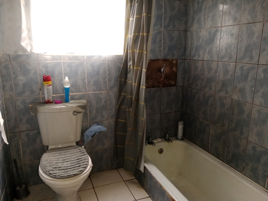 5 Bedroom Property for Sale in Raisethorpe KwaZulu-Natal