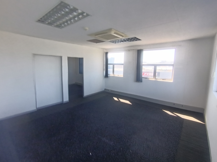 To Let Commercial Property for Rent in Umhlanga Ridge KwaZulu-Natal