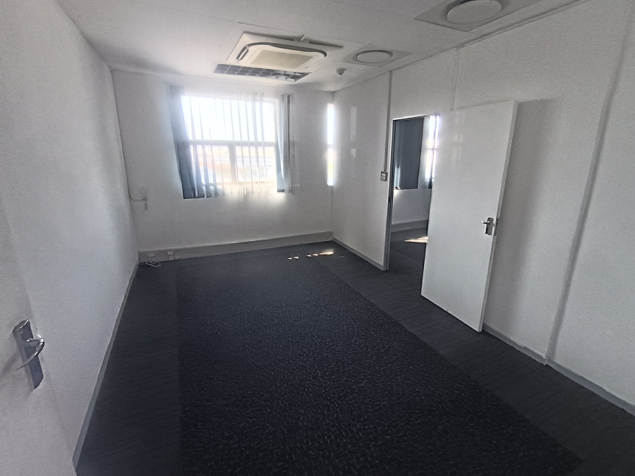 To Let Commercial Property for Rent in Umhlanga Ridge KwaZulu-Natal