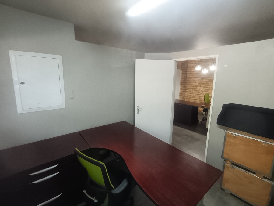 To Let Commercial Property for Rent in Umgeni Park KwaZulu-Natal