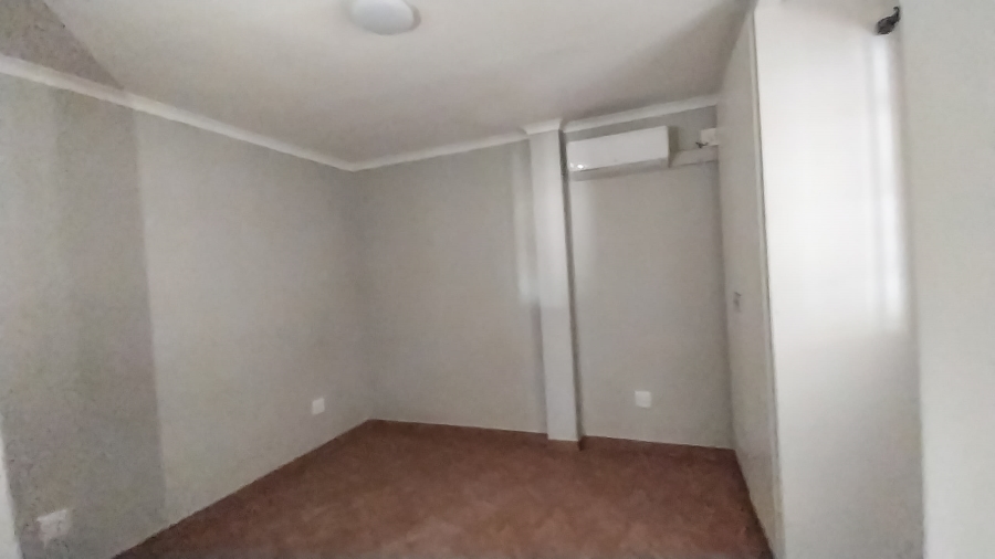 To Let 1 Bedroom Property for Rent in Umhlanga KwaZulu-Natal