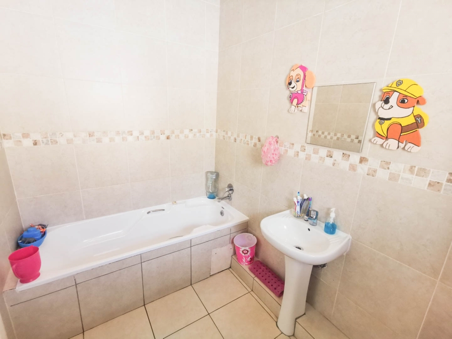 2 Bedroom Property for Sale in Umhlanga Ridge KwaZulu-Natal