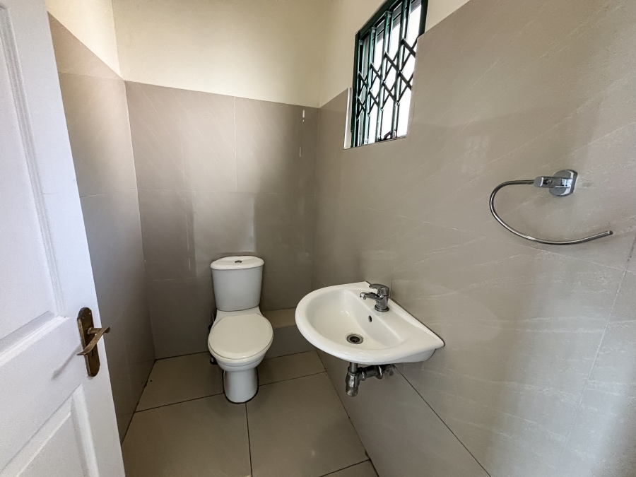 To Let 3 Bedroom Property for Rent in Westbrook KwaZulu-Natal