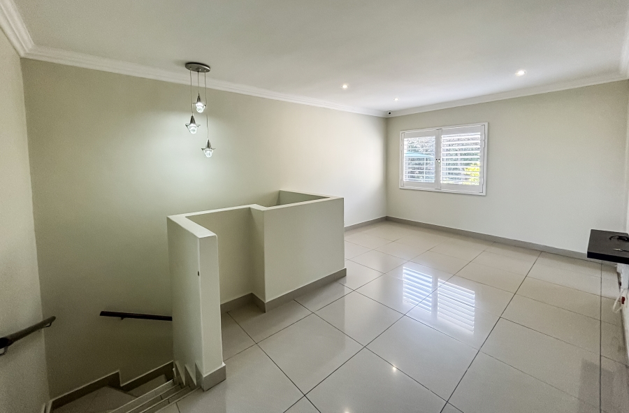 To Let 3 Bedroom Property for Rent in Westbrook KwaZulu-Natal