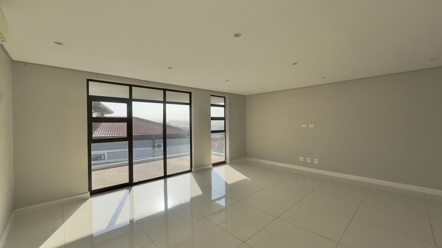 5 Bedroom Property for Sale in Izinga KwaZulu-Natal