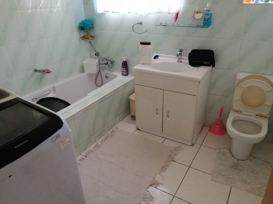 To Let 3 Bedroom Property for Rent in Escombe KwaZulu-Natal